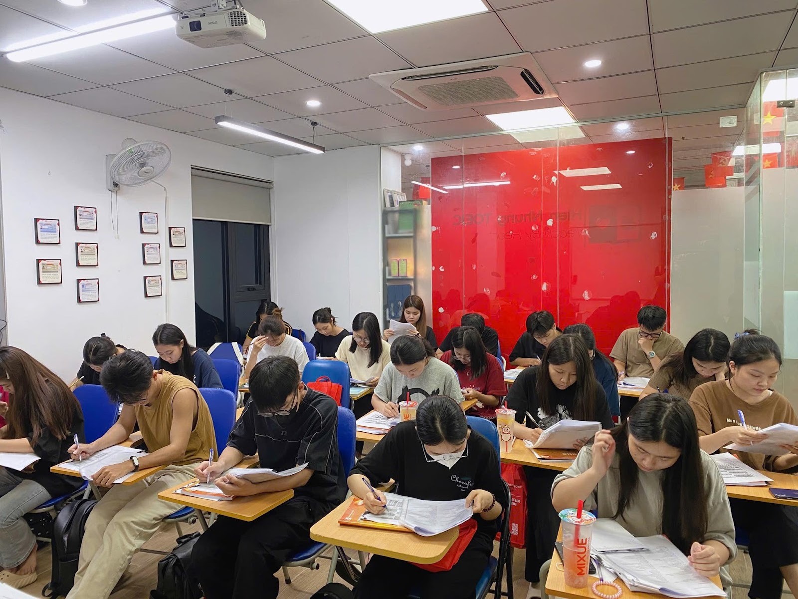 luyện toeic listening reading